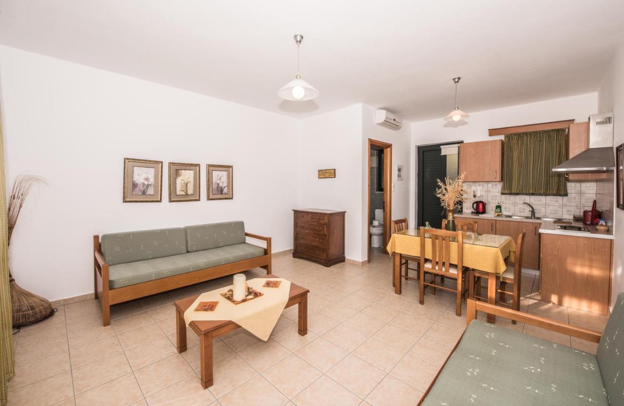Magnolia Apartments And Studios Falasarna Esterno foto